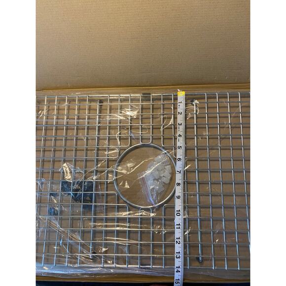 Serene Valley Sink Bottom Grid 27-1/2" x 14-1/4", Centered Drain, NDG2814C - Picture 4 of 6